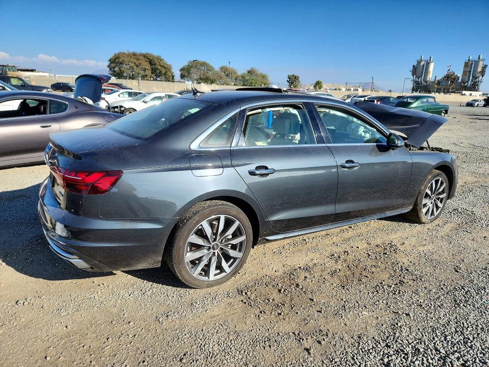Foto 3 de la subasta – 2021 AUDI A4 con VIN WAUABAF42MA086651