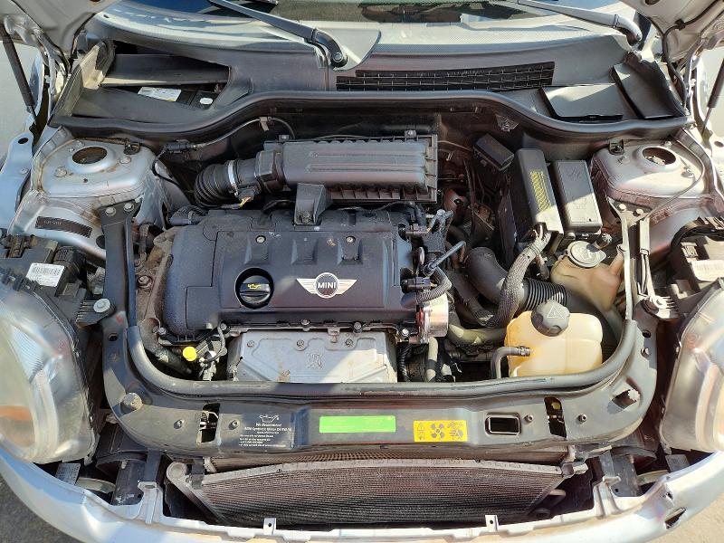 Photo 11 from auction – 2007 MINI COOPER with VIN WMWMF33567TT50182