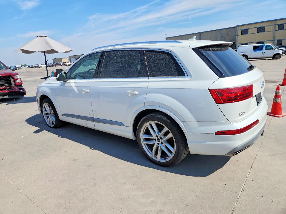Foto 2 de la subasta – 2017 AUDI Q7 con VIN WA1VAAF78HD048017