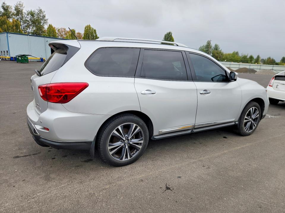 Photo 3 from auction – 2017 NISSAN PATHFINDER with VIN 5N1DR2MM1HC611788