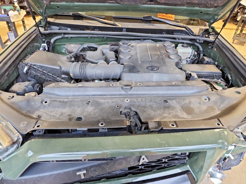 Снимка 12 от търг – 2020 TOYOTA 4RUNNER с VIN JTEBU5JR9L5805196