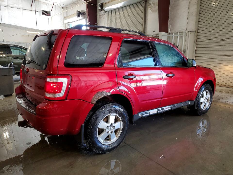 Photo 3 from auction – 2012 FORD ESCAPE with VIN 1FMCU9D76CKB54777