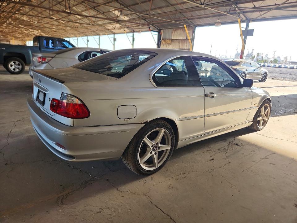 Photo 3 from auction – 2001 BMW 325 with VIN WBABN33481JW55638