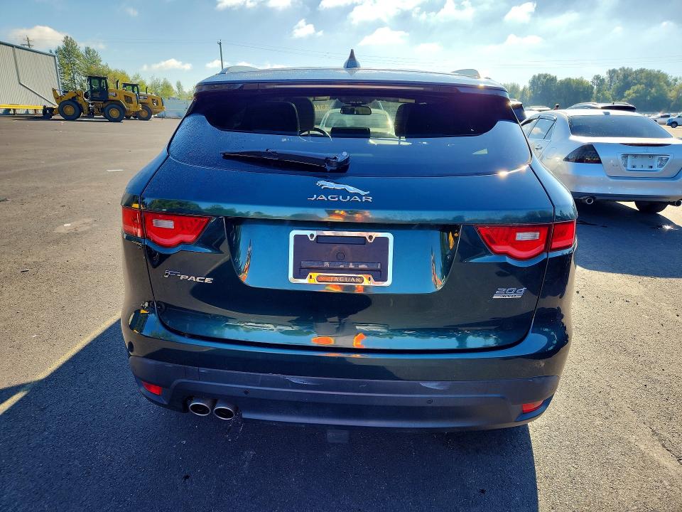 Photo 6 from auction – 2017 JAGUAR F-PACE with VIN SADCK2BN9HA099312