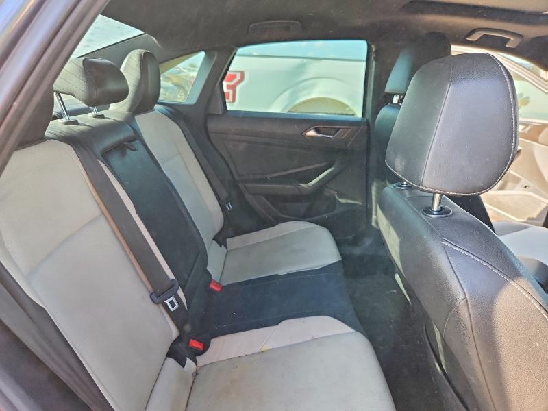 Photo 10 from auction – 2019 VOLKSWAGEN JETTA with VIN 3VWCB7BU5KM239671