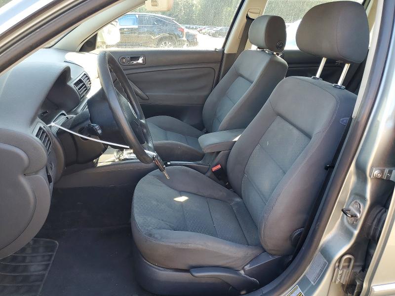Photo 7 from auction – 2004 VOLKSWAGEN PASSAT with VIN WVWVD63B74E182069