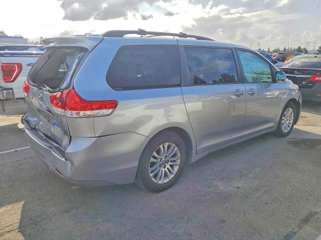 صورة رقم 3 من المزاد - 2014 TOYOTA SIENNA مع VIN 5TDYK3DCXES437074