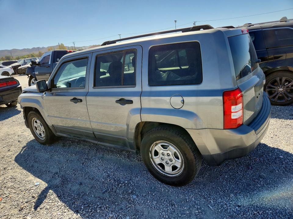 Photo 2 from auction – 2013 JEEP PATRIOT with VIN 1C4NJPBA0DD108912
