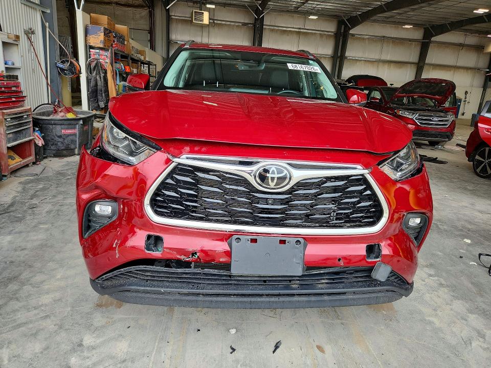 Photo 5 from auction – 2021 TOYOTA HIGHLANDER with VIN 5TDDZRBH0MS150501