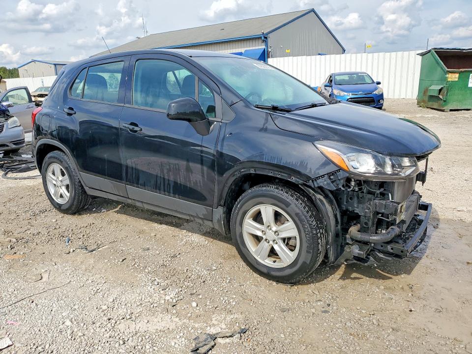 Photo 4 from auction – 2020 CHEVROLET TRAX with VIN 3GNCJKSB4LL120693