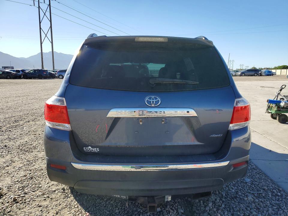 Photo 6 from auction – 2012 TOYOTA HIGHLANDER with VIN 5TDBK3EH3CS159521