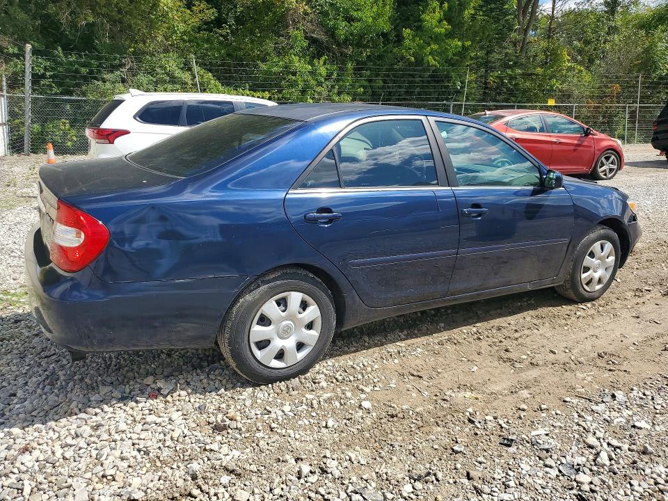 Photo 3 from auction – 2004 TOYOTA CAMRY with VIN 4T1BE32K04U283391