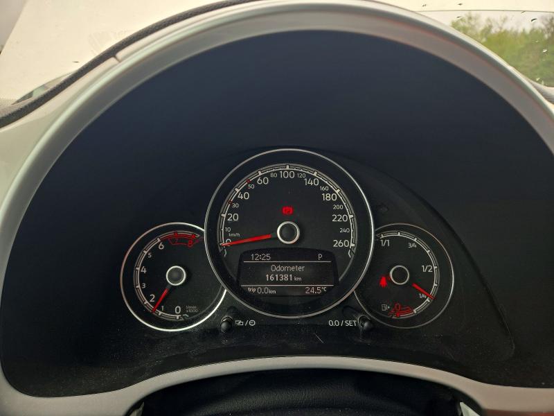 Photo 9 from auction – 2017 VOLKSWAGEN BEETLE with VIN 3VWJ17AT9HM615977