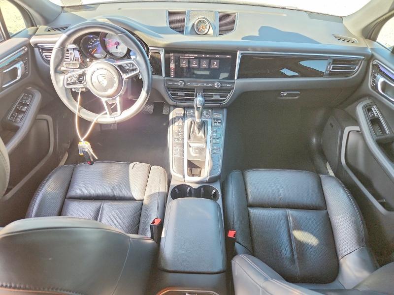 Photo 8 from auction – 2020 PORSCHE MACAN with VIN WP1AB2A53LLB31588