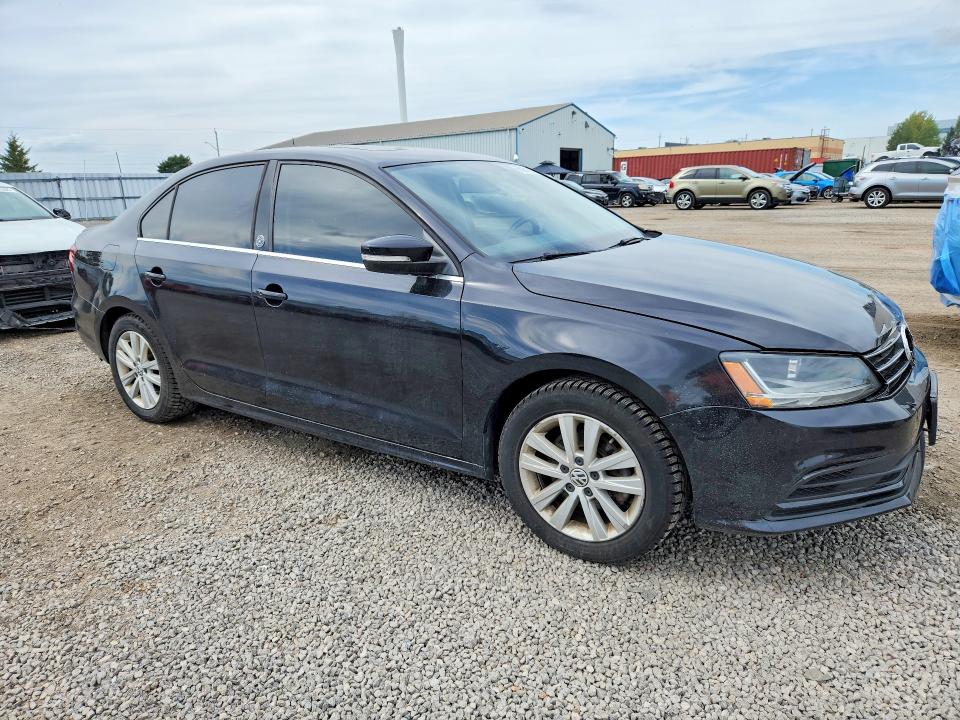 Снимка 4 от търг – 2017 VOLKSWAGEN JETTA с VIN 3VWDB7AJ1HM223746