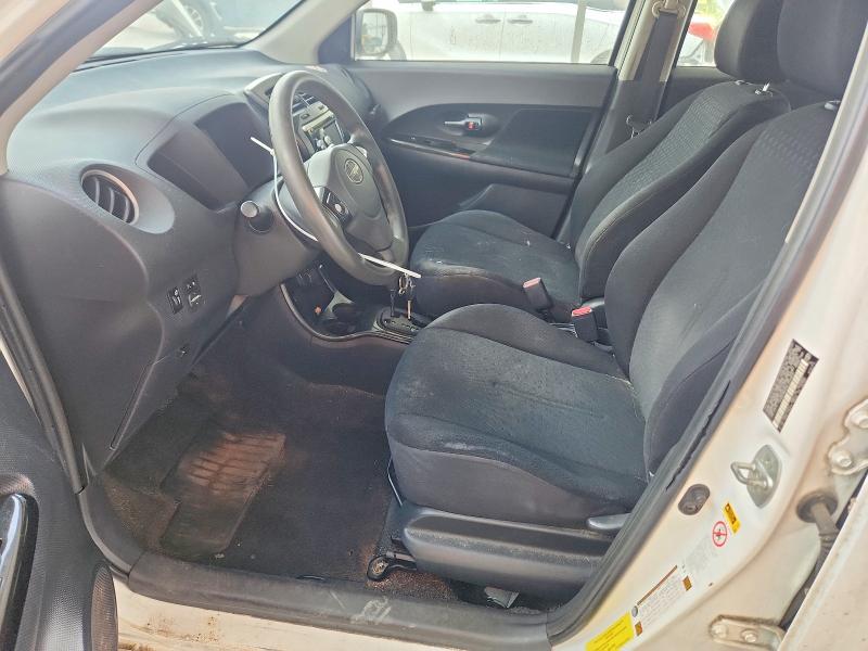 Фото 7 с аукциона – 2010 SCION XD с VIN JTKKU4B43AJ052604