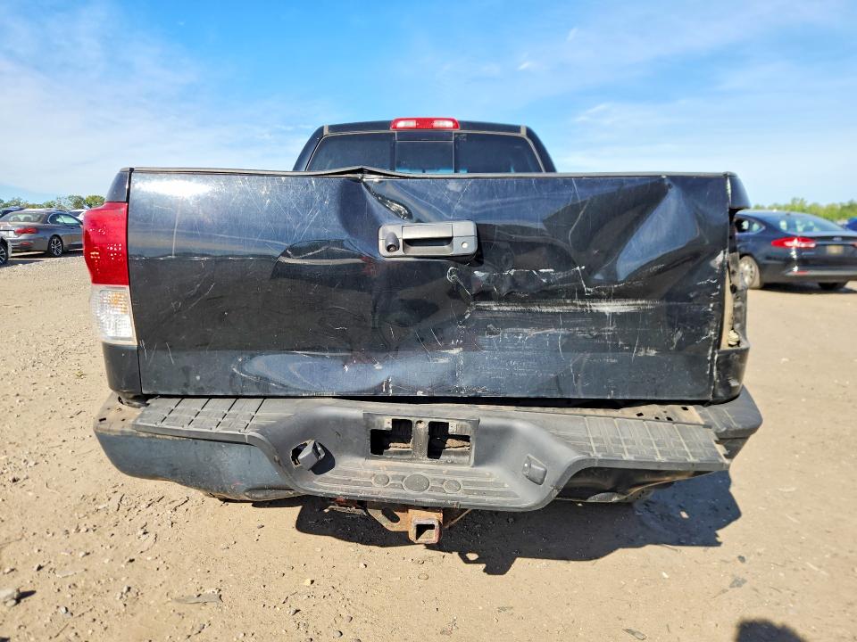 Снимка 6 от търг – 2010 TOYOTA TUNDRA с VIN 5TFUY5F13AX133271