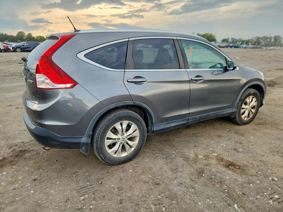 Photo 3 from auction – 2014 HONDA CR-V with VIN 5J6RM4H78EL096254