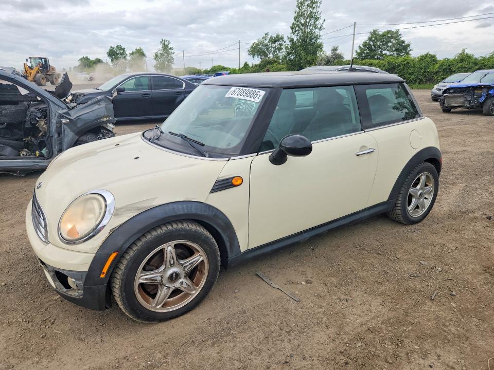 MINI COOPER 2010 с VIN WMWMF3C59ATZ65669 - Снимка от търг