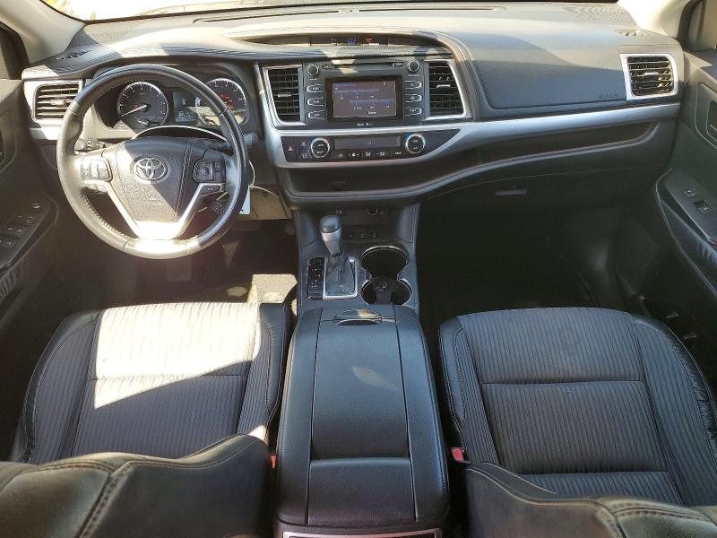Снимка 8 от търг – 2014 TOYOTA HIGHLANDER с VIN 5TDBKRFH6ES030936