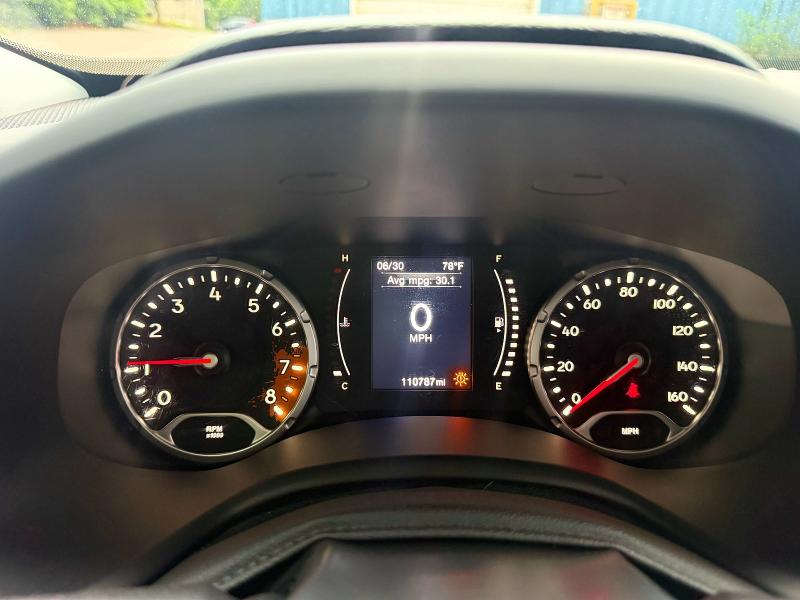 Photo 8 from auction – 2016 JEEP RENEGADE with VIN ZACCJBAW0GPC74487