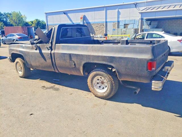 Photo 2 from auction – 1986 CHEVROLET K10 with VIN 2GCEK14H0G1108865