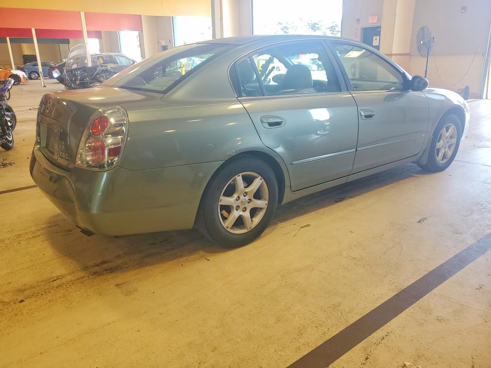 Photo 3 from auction – 2005 NISSAN ALTIMA with VIN 1N4AL11E75C340432
