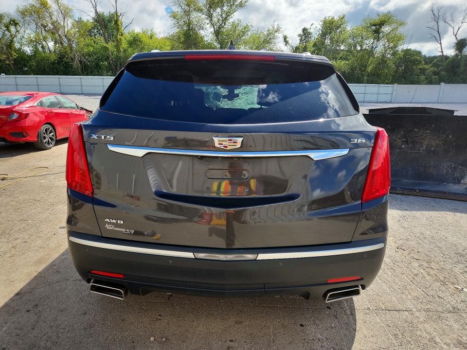 Photo 6 from auction – 2017 CADILLAC XT5 with VIN 1GYKNDRS3HZ290712