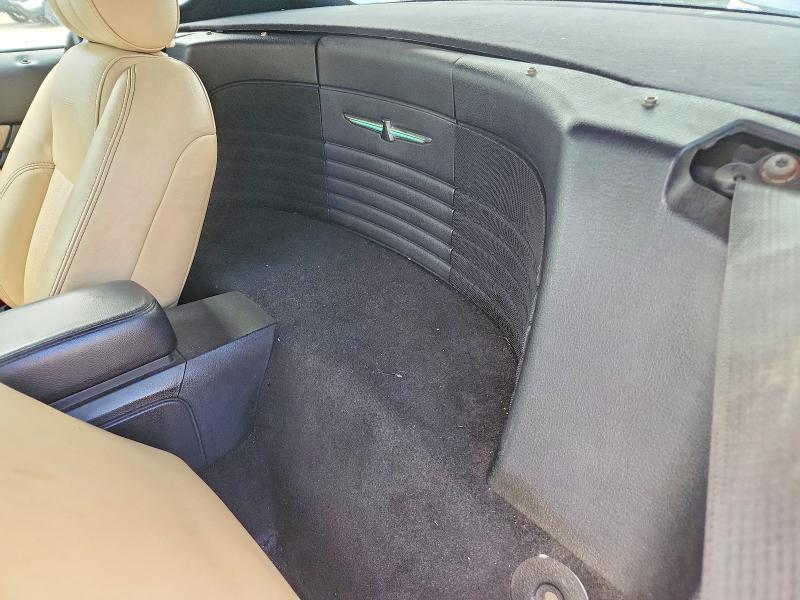 Фото 10 с аукциона – 2004 FORD THUNDERBIRD с VIN 1FAHP60A34Y109558
