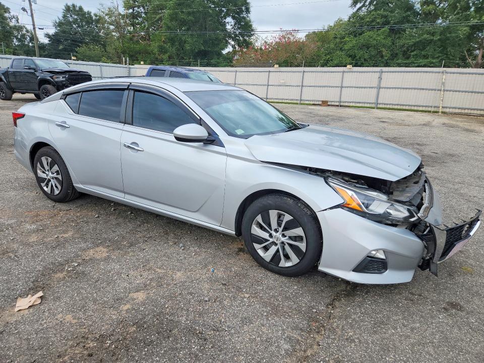 Foto 4 de la subasta – 2019 NISS ALTIMA con VIN 1N4BL4BV1KC250371