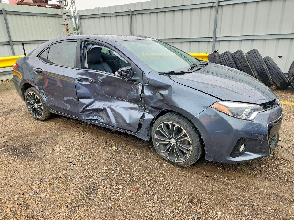 Снимка 4 от търг – 2016 TOYOTA COROLLA с VIN 5YFBURHE2GP439895