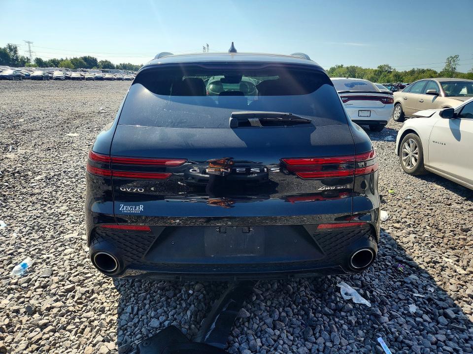 Photo 6 from auction – 2022 GENESIS GV70 with VIN KMUMCDTC6NU012382