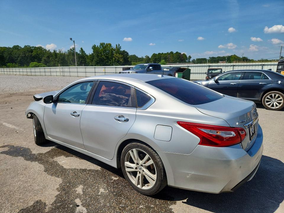 Снимка 2 от търг – 2017 NISSAN ALTIMA с VIN 1N4BL3AP0HC177886