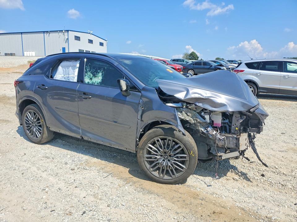 Photo 4 from auction – 2023 LEXUS RX with VIN 2T2BCMEA0PC002660