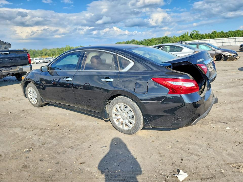 Снимка 2 от търг – 2017 NISSAN ALTIMA с VIN 1N4AL3AP6HC478562