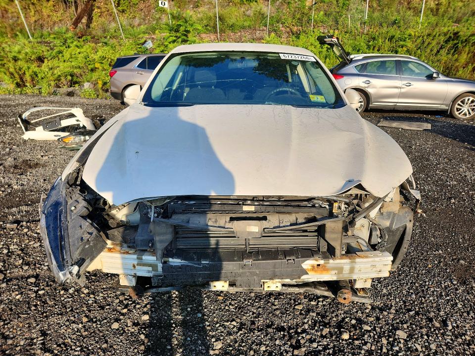 Photo 5 from auction – 2013 FORD FUSION with VIN 3FA6P0H71DR118495