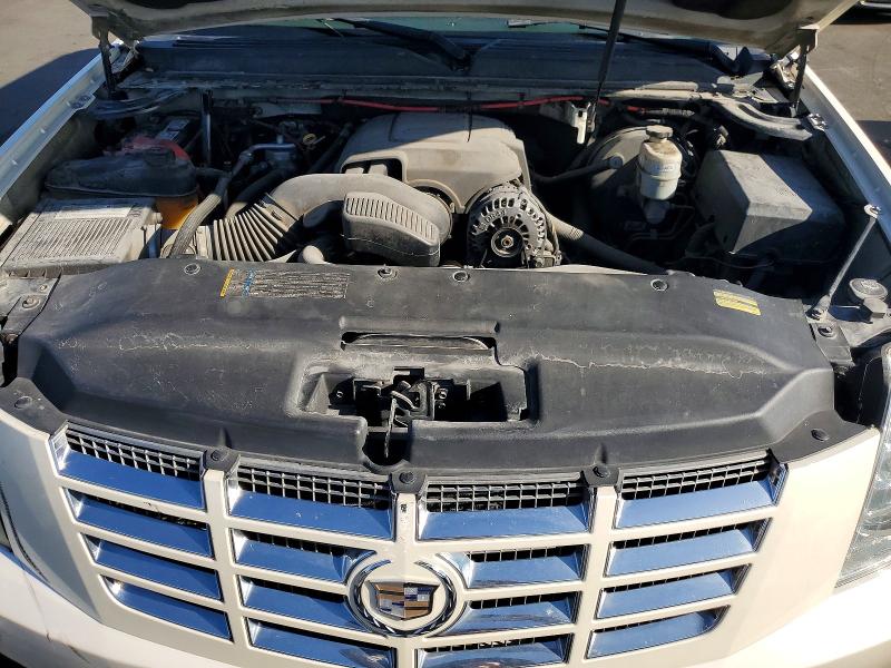 Photo 12 from auction – 2008 CADILLAC ESCALADE with VIN 1GYFK668X8R119034