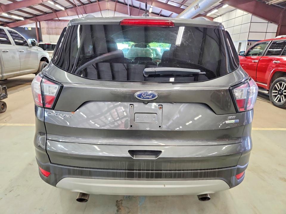 Photo 6 from auction – 2018 FORD ESCAPE with VIN 1FMCU9GD5JUA58271