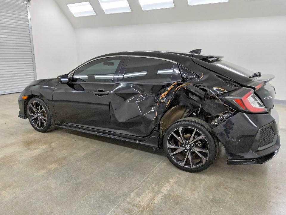 Photo 2 from auction – 2018 HONDA CIVIC with VIN SHHFK7H40JU415003