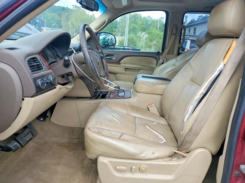 Photo 7 from auction – 2010 CHEVROLET TAHOE with VIN 1GNUKCE02AR105830