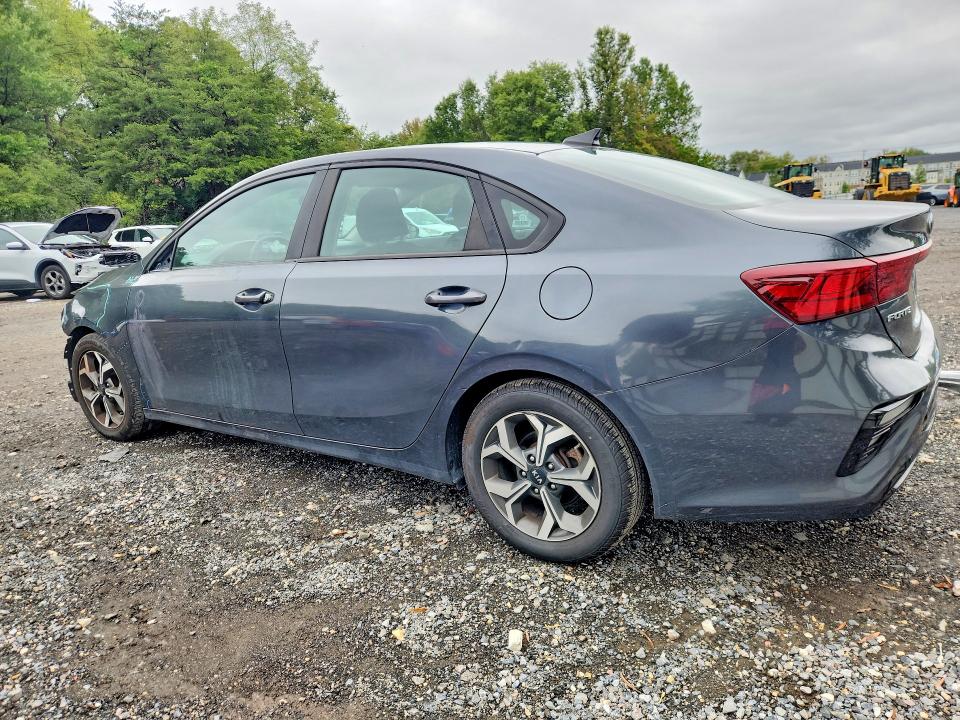 Photo 2 from auction – 2021 KIA FORTE with VIN 3KPF24AD8ME352379
