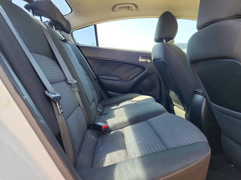 Photo 10 from auction – 2016 KIA FORTE with VIN KNAFX4A62G5554117