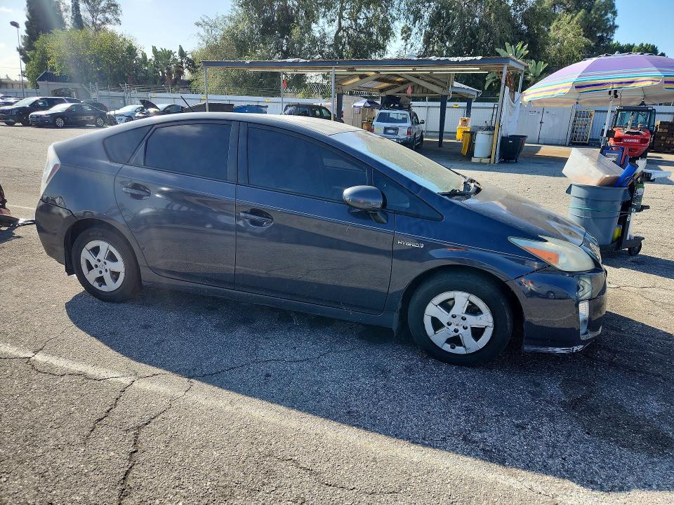 Photo 4 from auction – 2011 TOYOTA PRIUS with VIN JTDKN3DU9B5317354