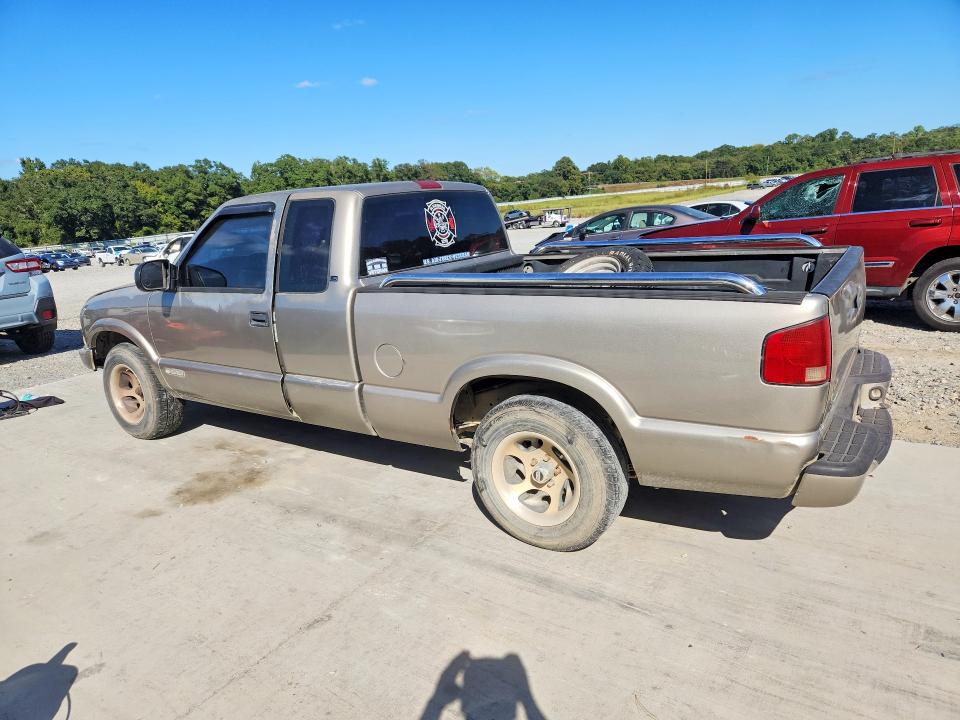 Photo 2 from auction – 2000 CHEVROLET S TRUCK with VIN 1GCCS1954YK263670