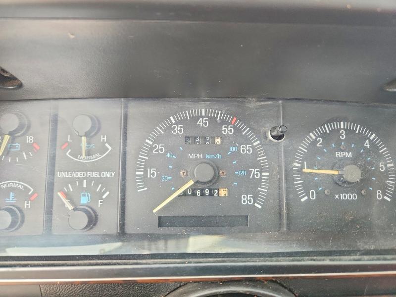 Photo 9 from auction – 1989 FORD F250 with VIN 1FTHF26H1KNB28084