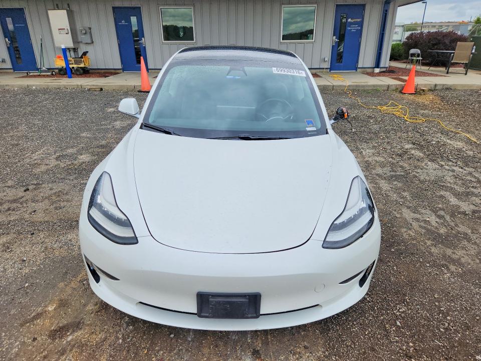 صورة رقم 5 من المزاد - 2019 TESLA MODEL 3 مع VIN 5YJ3E1EB2KF388402