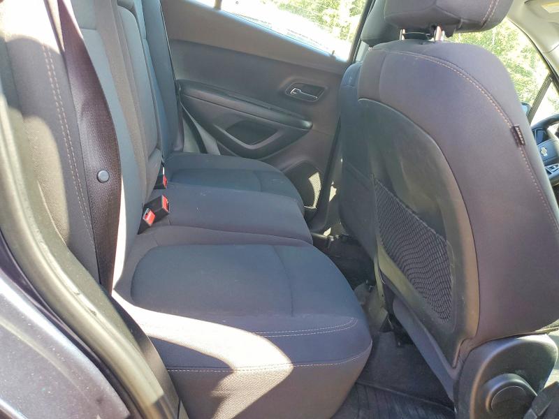 Photo 10 from auction – 2018 CHEVROLET TRAX with VIN 3GNCJNSB9JL153820
