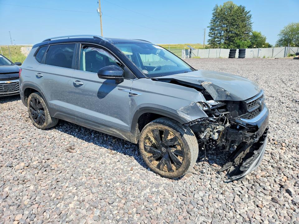 Снимка 4 от търг – 2024 VOLKSWAGEN TAOS с VIN 3VVVX7B2XRM018123