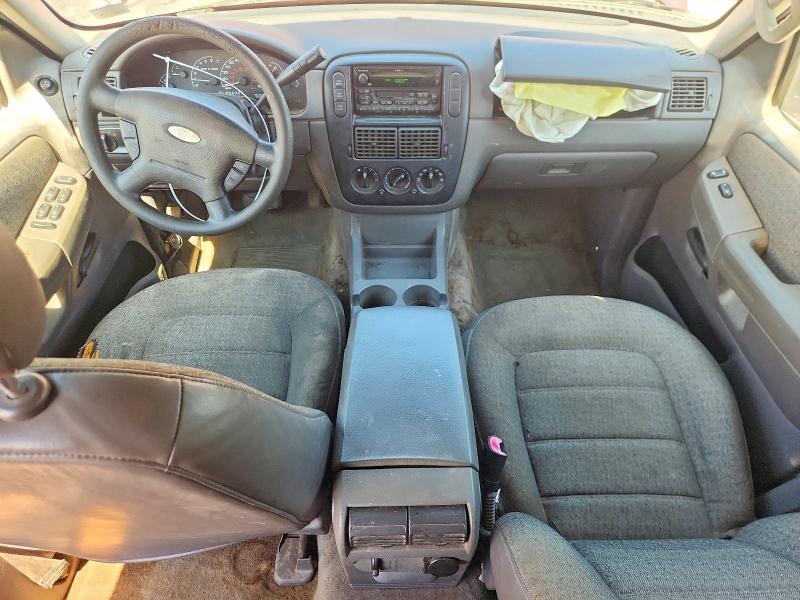 Снимка 8 от търг – 2002 FORD EXPLORER с VIN 1FMZU72E22ZC10347