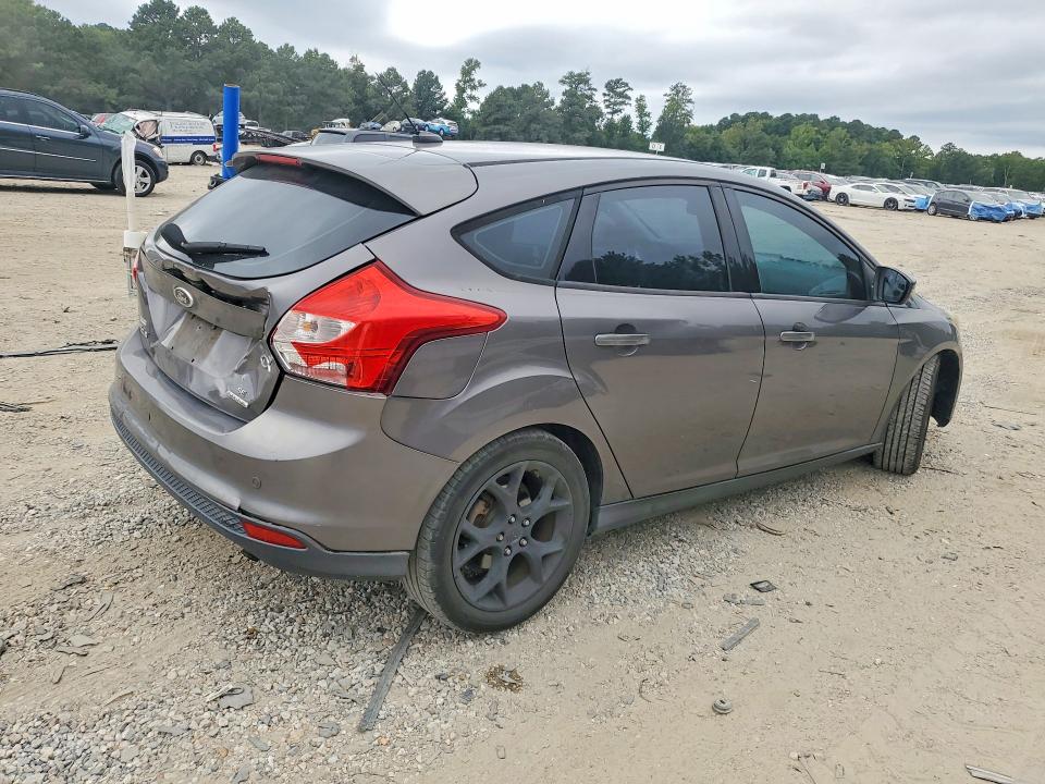 Снимка 3 от търг – 2013 FORD FOCUS с VIN 1FADP3K22DL225155